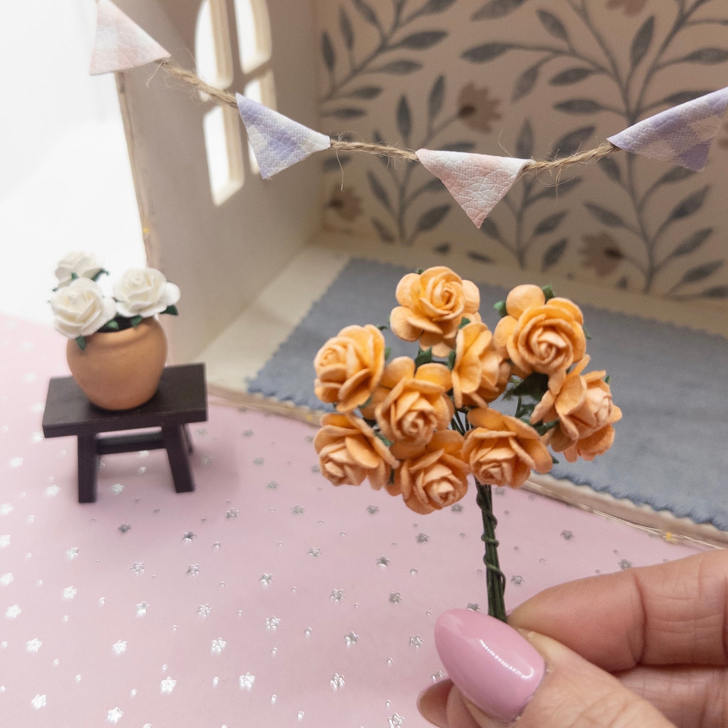Mini bouquet of orange Mulberry paper roses x3