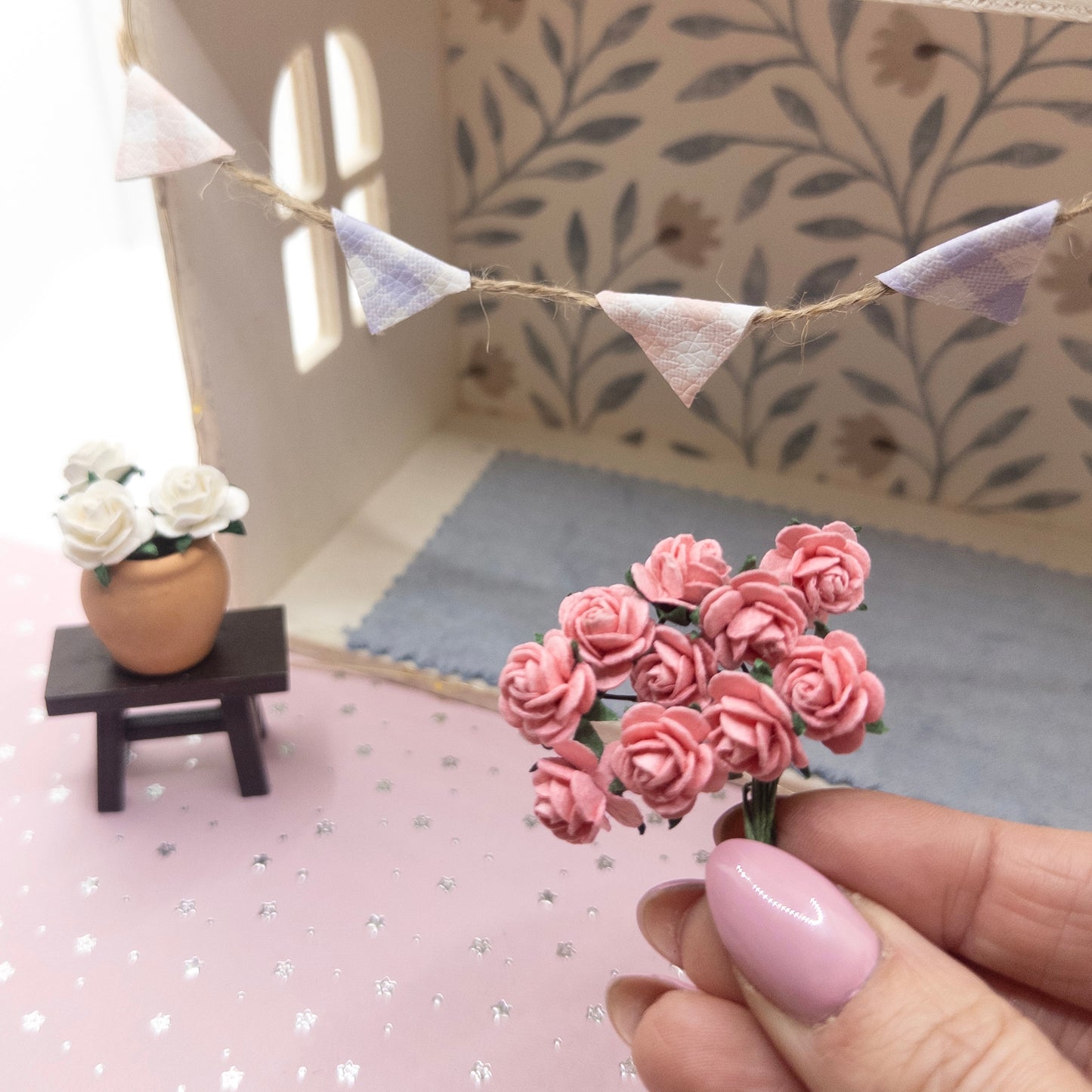 Mini bouquet of pink Mulberry paper roses x3