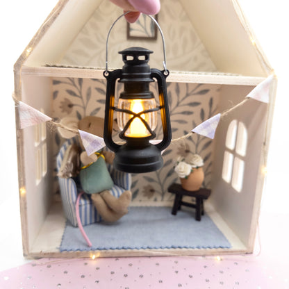 Pip's Lantern