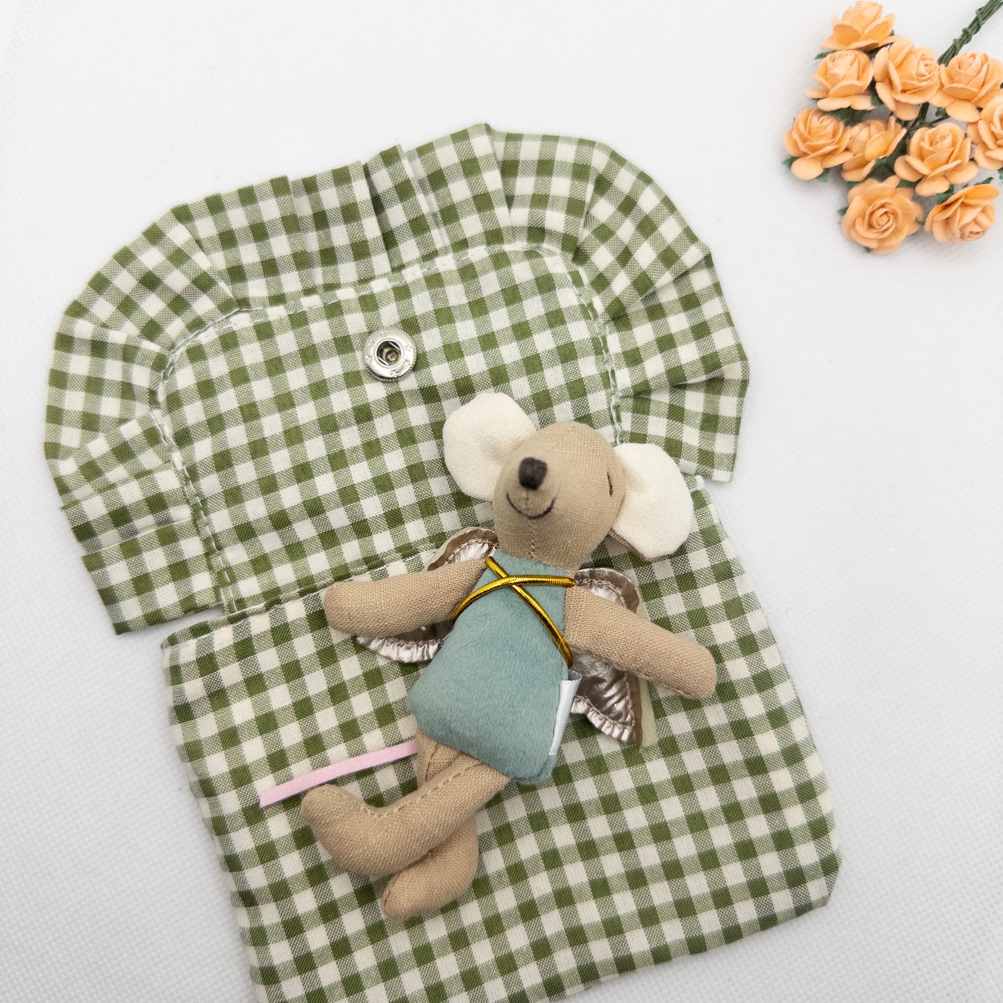 Mouse in a Pouch - Green Gingham