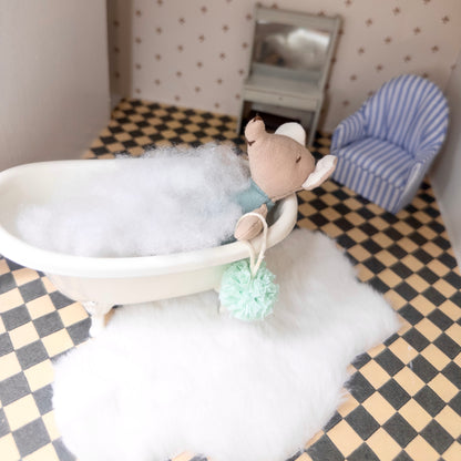 Pip's Metal Bathtub Set